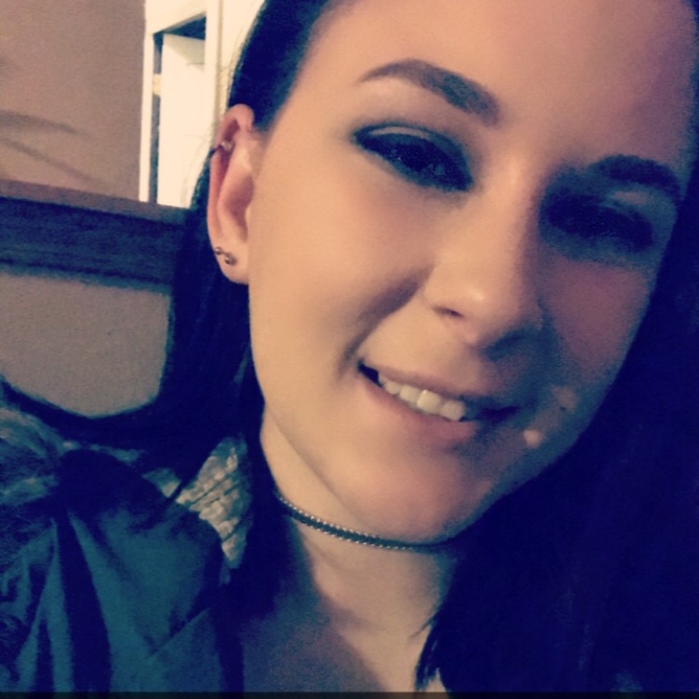 Meet your Posher, Sierra